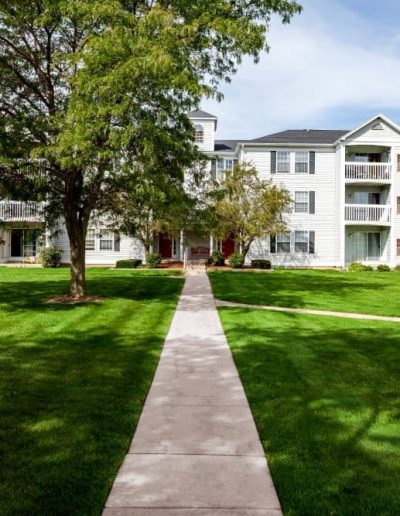 fairfax-apartments-for-rent-in-west-lansing-delta-township-mi-gallery-8